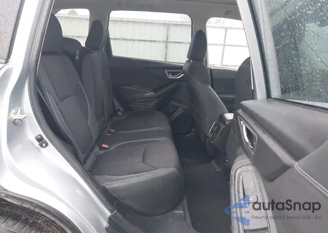 2021 Subaru Forester Premium z USA, uszkodzony, nr VIN JF2SKAJC2MH526348